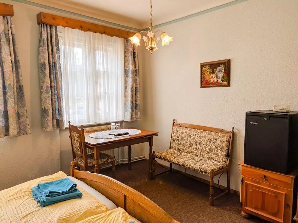 Landhotel Waldschaenke Berlin 0*,